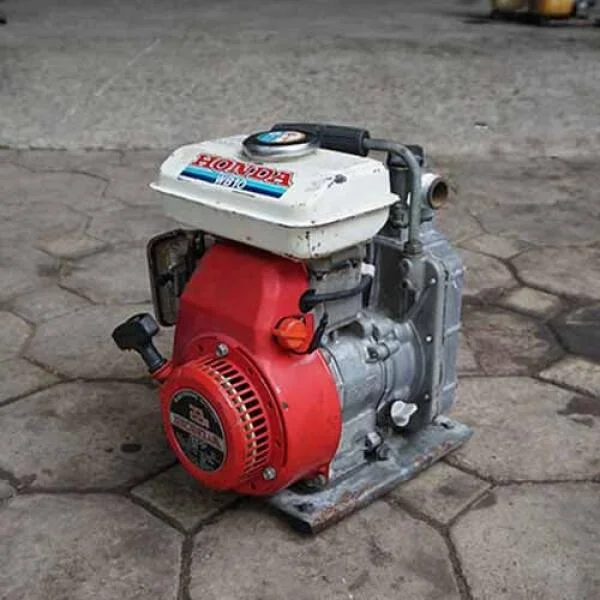 Máy bơm nước chạy xăng Nhật Bản